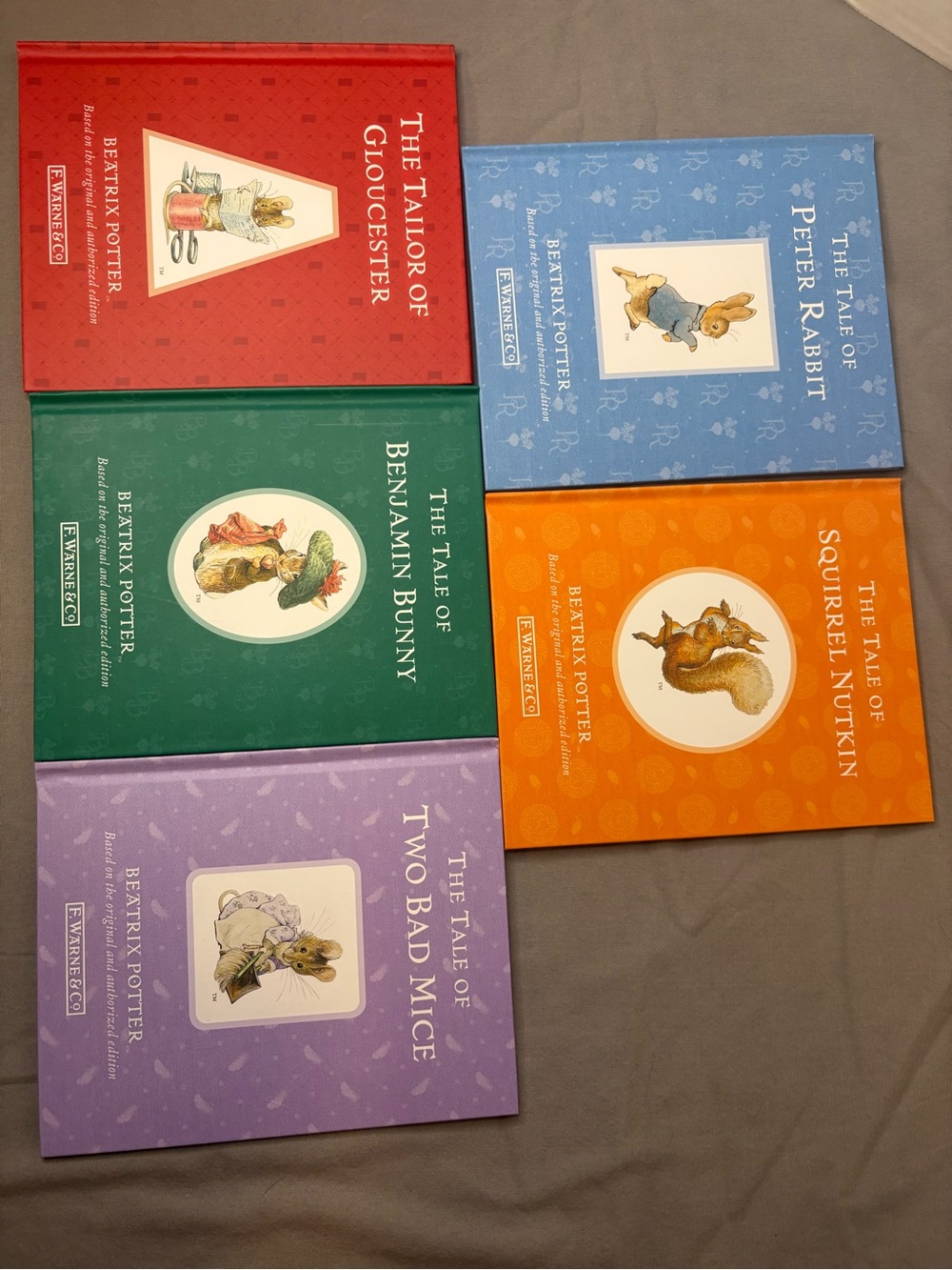 The Complete Peter Rabbit Library Box Set by Beatrix Potter - Yellow - Picture 9 of 9
